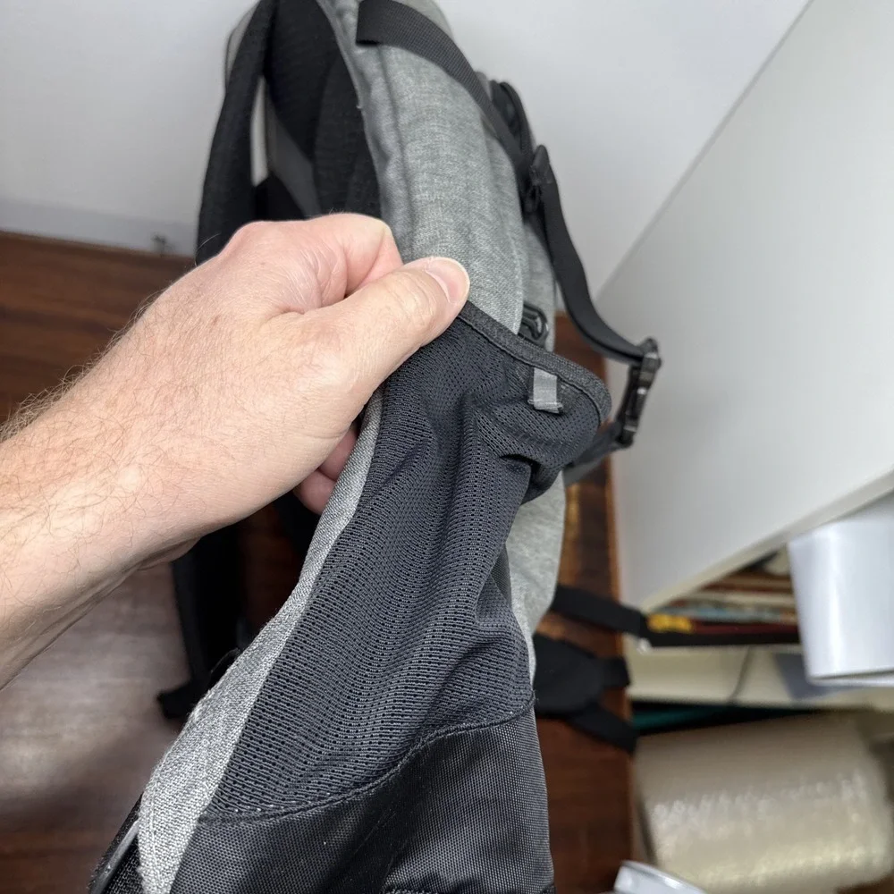 North Face Recon Flex Vent Padded Backpack Gray Black One Size Commuter Hike